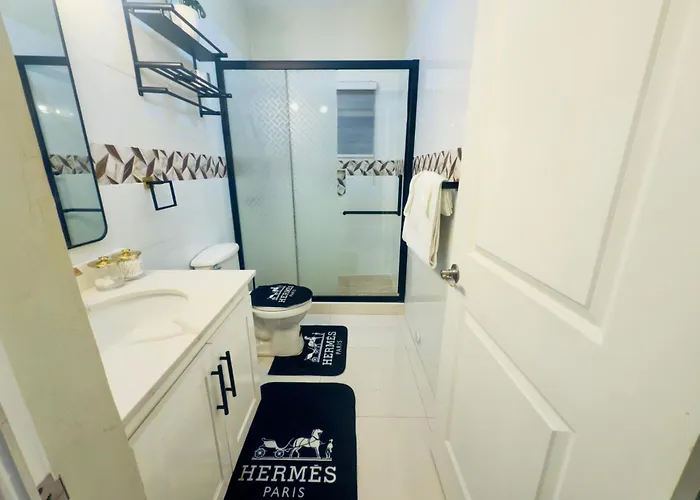 Villa Serenity Palms Ja, Ocho Rios Family Retreat *