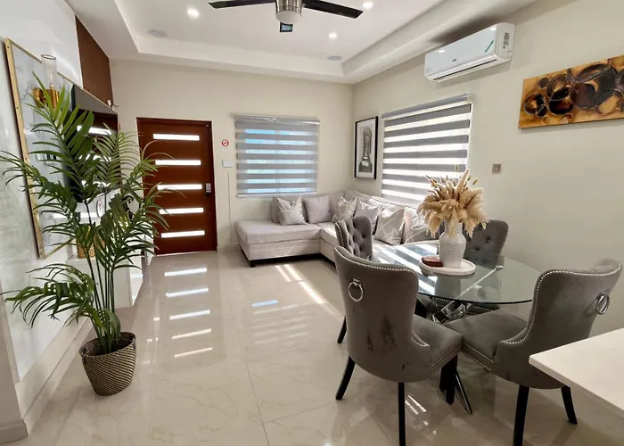 Serenity Palms Ja, Family Retreat Villa Ocho Rios