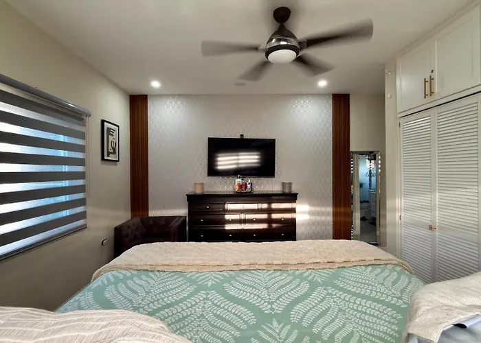 Serenity Palms Ja, Ocho Rios Family Retreat Villa *